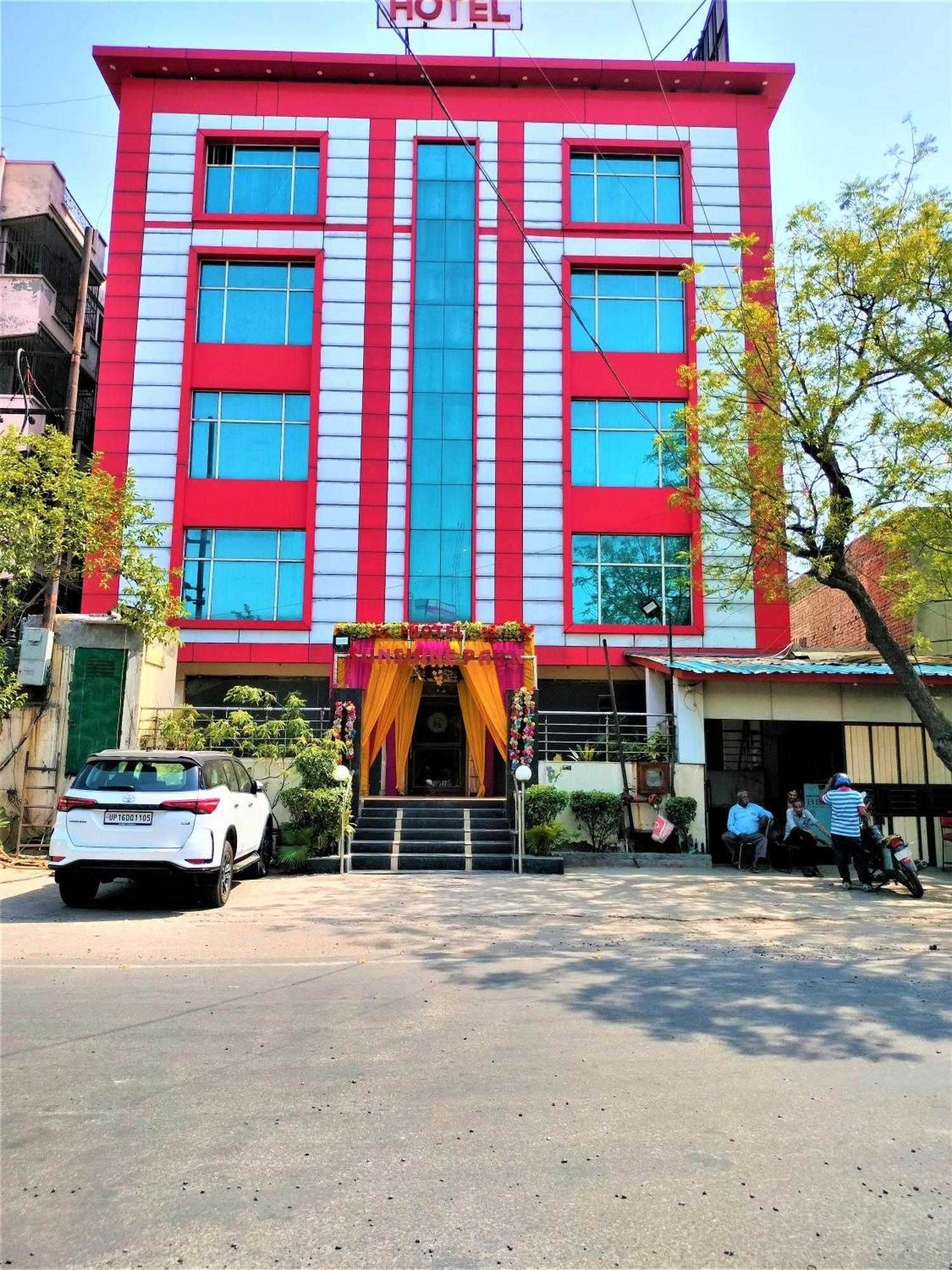 Hotel Sunshine Park -- Near Anand Vihar Terminal Ghaziabad Exterior foto